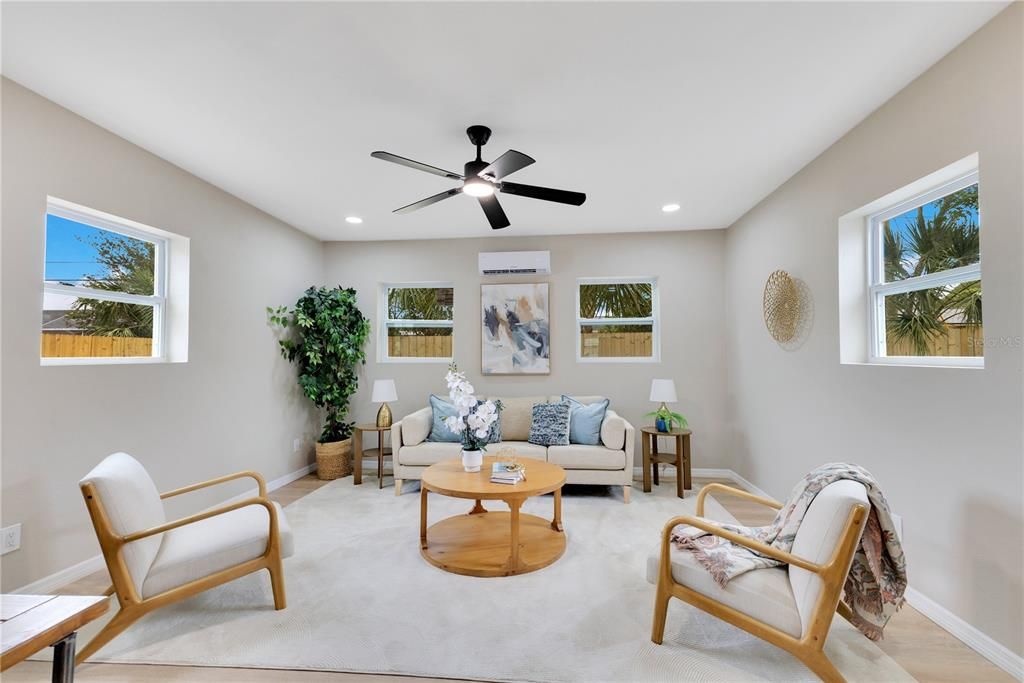 待售: $359,900 (3 贝兹, 2 浴室, 1346 平方英尺)