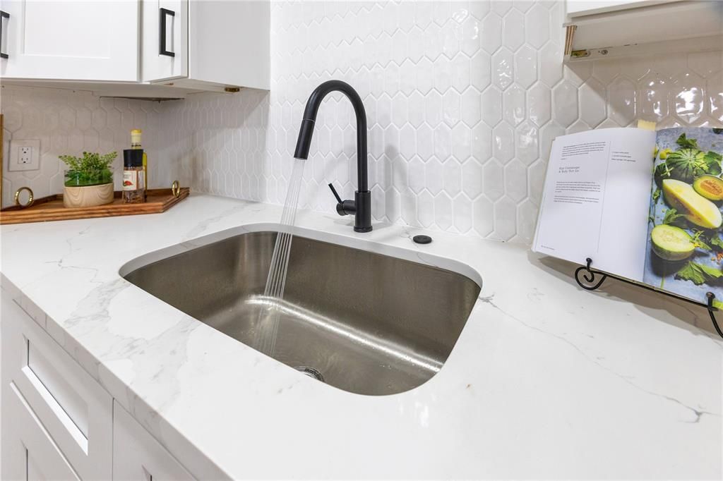 待售: $359,900 (3 贝兹, 2 浴室, 1346 平方英尺)