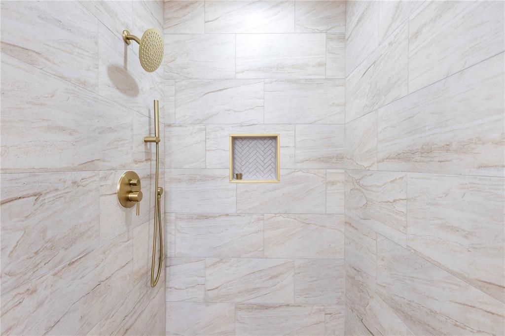 待售: $359,900 (3 贝兹, 2 浴室, 1346 平方英尺)