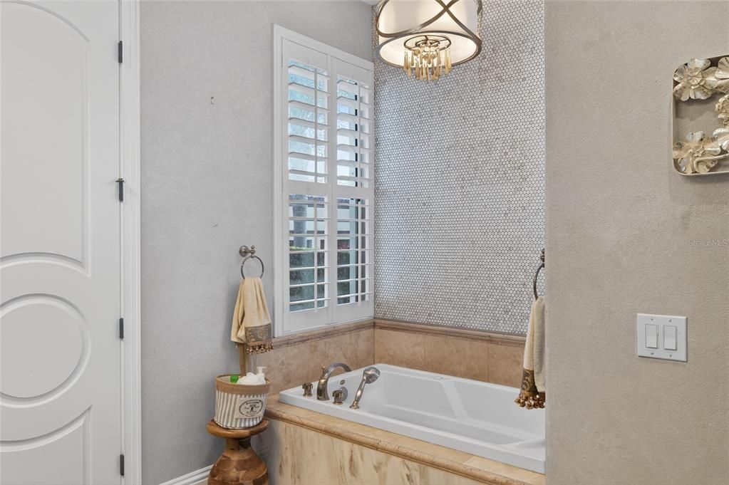 В аренду: $8,000 (4 спален, 5 ванн, 3595 Квадратных фут)