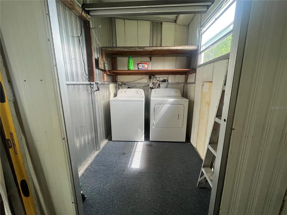 Active With Contract: $89,900 (2 beds, 2 baths, 1099 Square Feet)