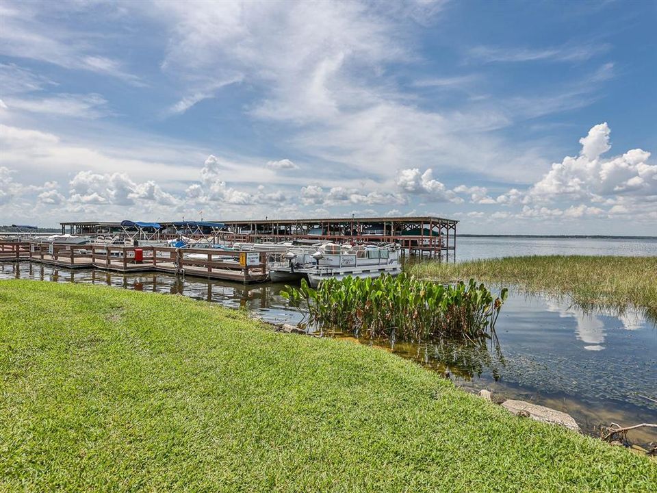 Active With Contract: $89,900 (2 beds, 2 baths, 1099 Square Feet)