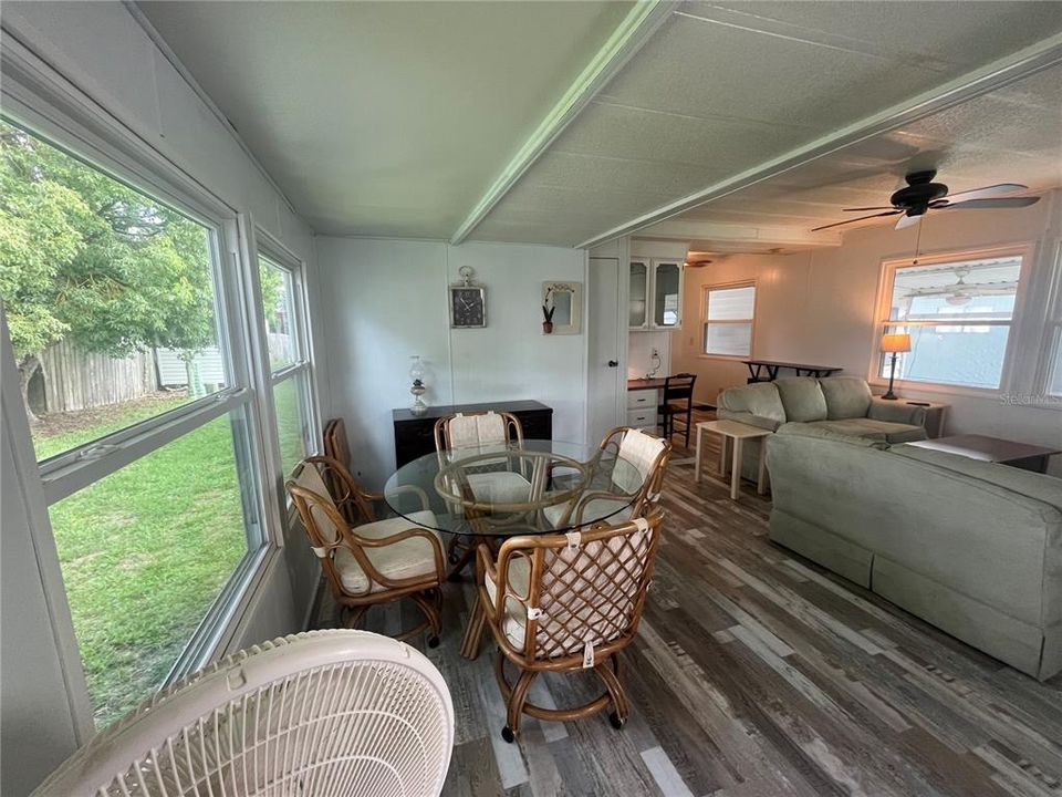 Active With Contract: $89,900 (2 beds, 2 baths, 1099 Square Feet)