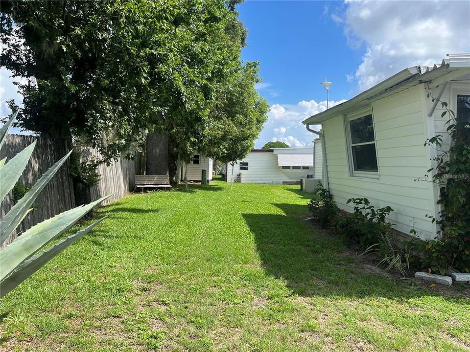 Active With Contract: $89,900 (2 beds, 2 baths, 1099 Square Feet)