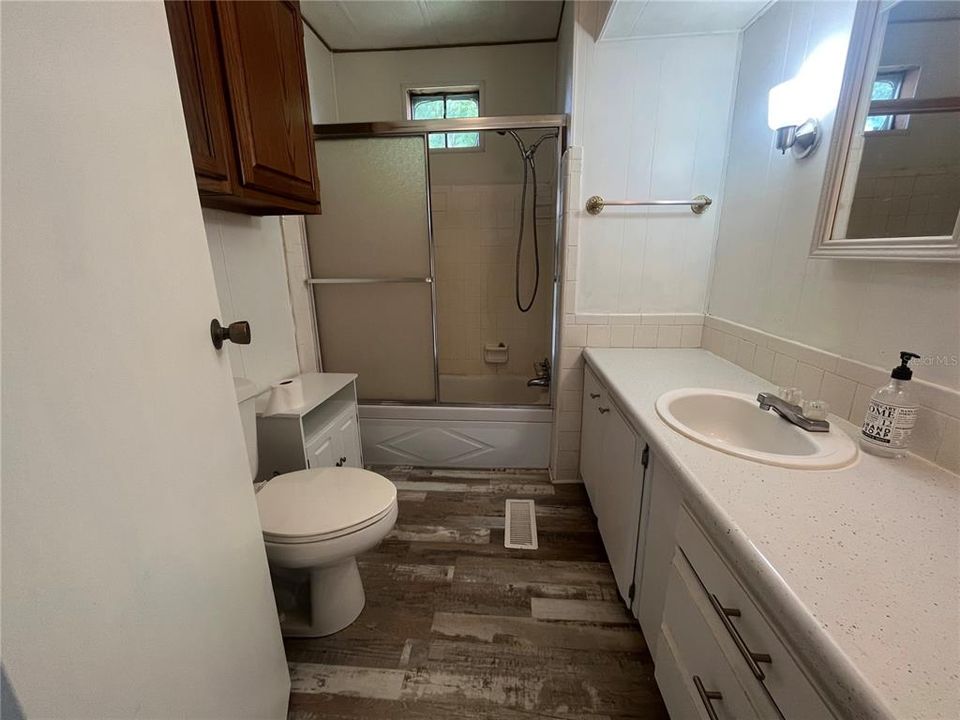 Active With Contract: $89,900 (2 beds, 2 baths, 1099 Square Feet)