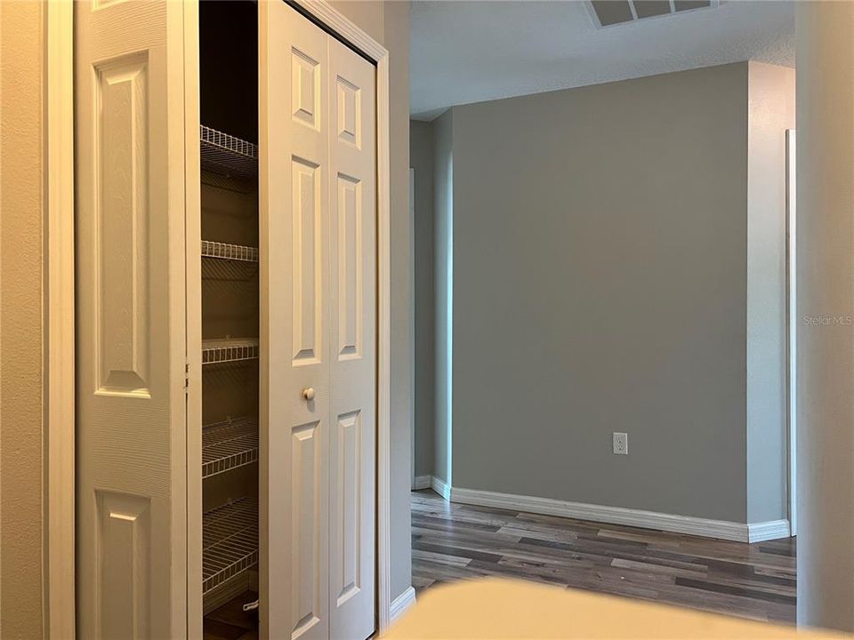 Active With Contract: $1,999 (3 beds, 2 baths, 1832 Square Feet)