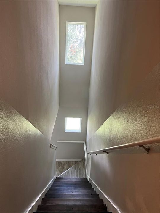 Active With Contract: $1,999 (3 beds, 2 baths, 1832 Square Feet)