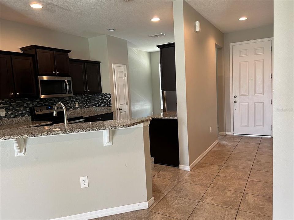 Active With Contract: $1,999 (3 beds, 2 baths, 1832 Square Feet)