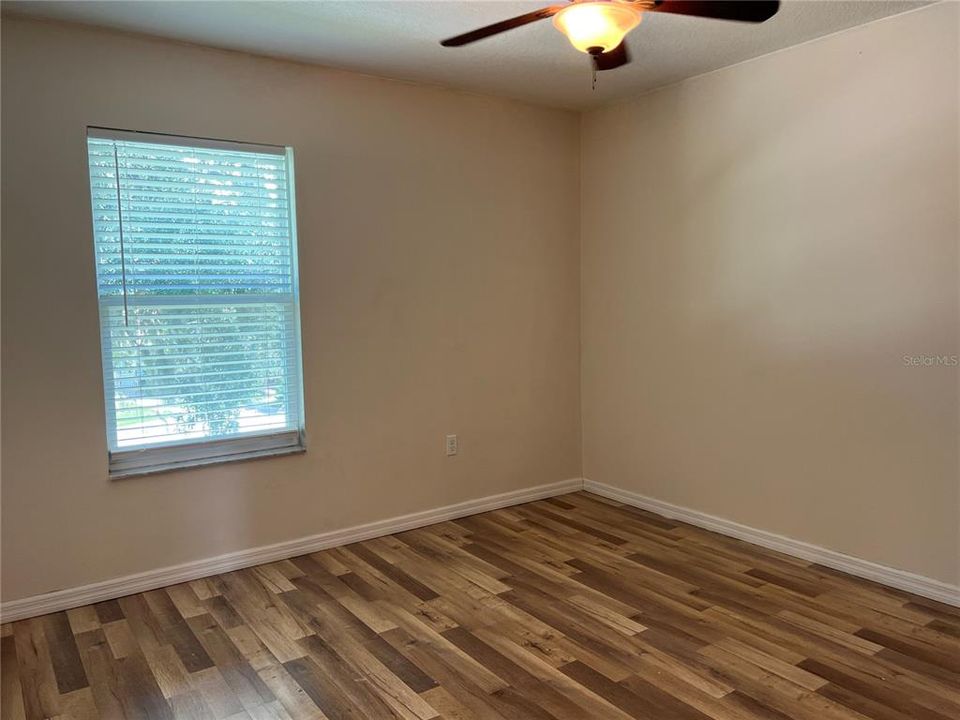 Active With Contract: $1,999 (3 beds, 2 baths, 1832 Square Feet)