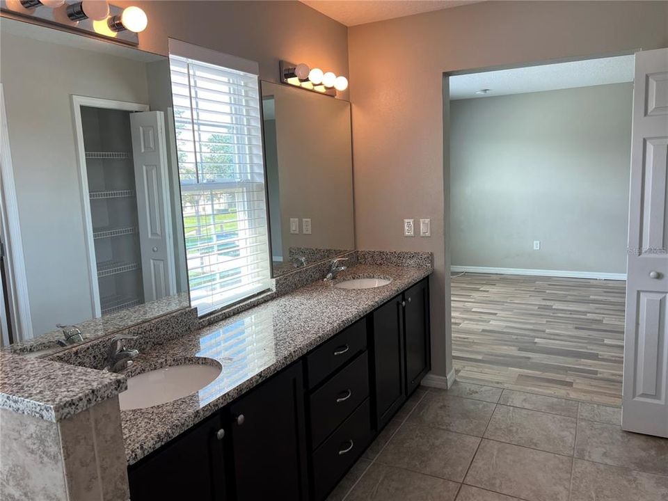 Active With Contract: $1,999 (3 beds, 2 baths, 1832 Square Feet)