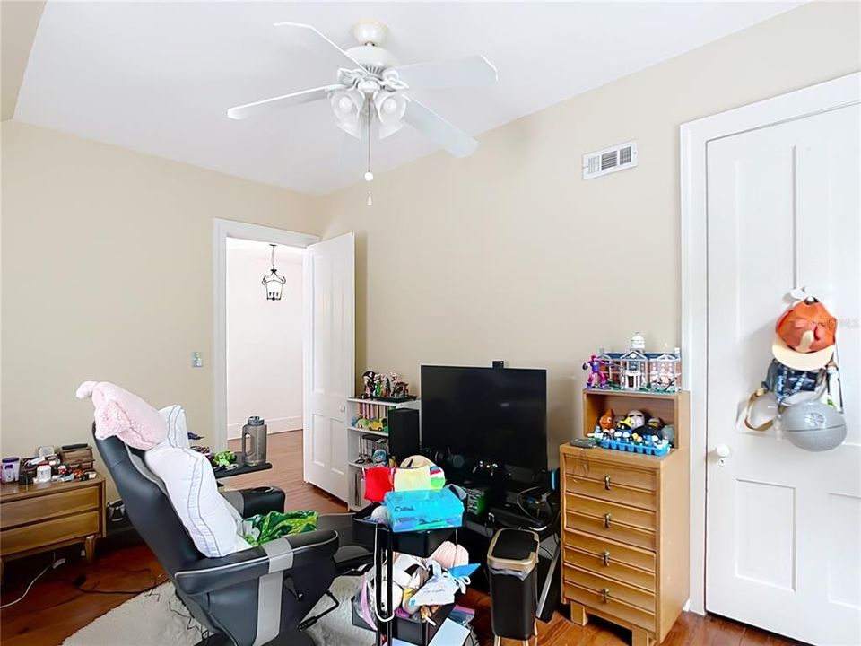 На продажу: $585,000 (4 спален, 2 ванн, 3175 Квадратных фут)