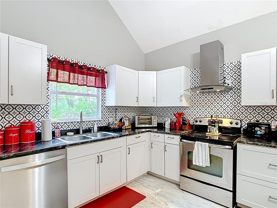 На продажу: $585,000 (4 спален, 2 ванн, 3175 Квадратных фут)