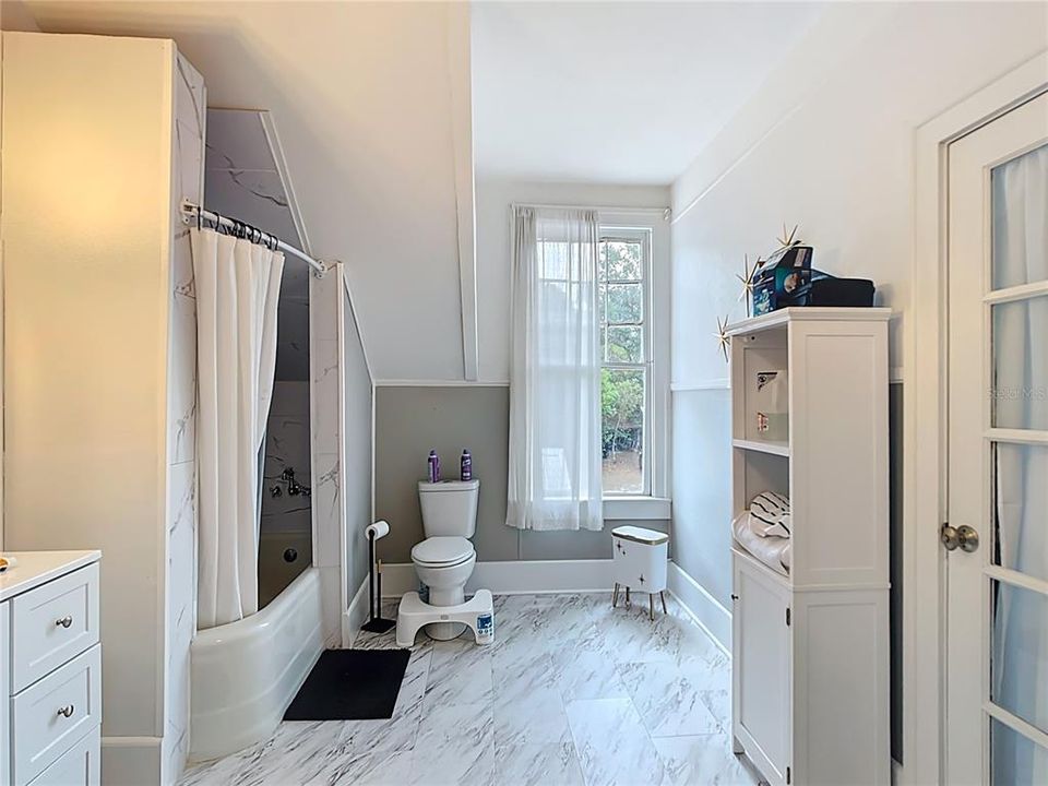 На продажу: $585,000 (4 спален, 2 ванн, 3175 Квадратных фут)