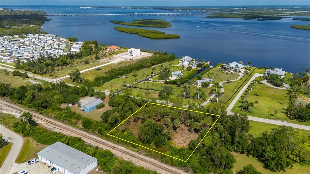 Activo con contrato: $100,000 (1.00 acres)