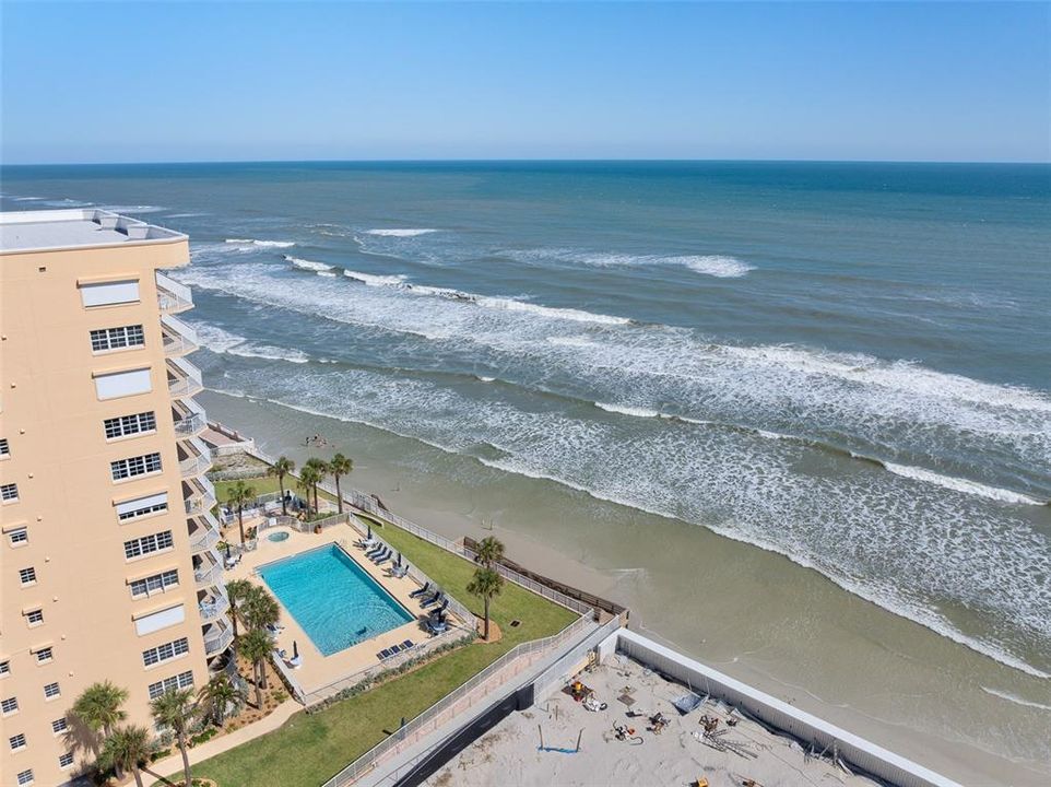 Active With Contract: $539,000 (3 beds, 3 baths, 2215 Square Feet)