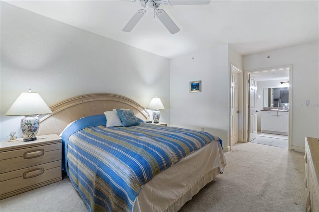 Active With Contract: $539,000 (3 beds, 3 baths, 2215 Square Feet)