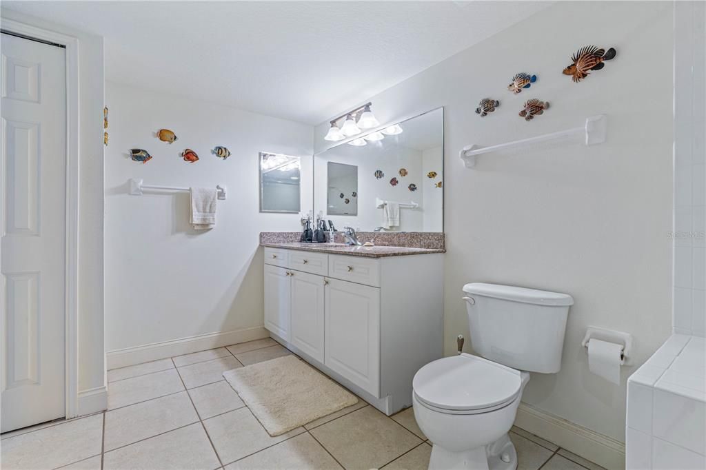 Active With Contract: $539,000 (3 beds, 3 baths, 2215 Square Feet)