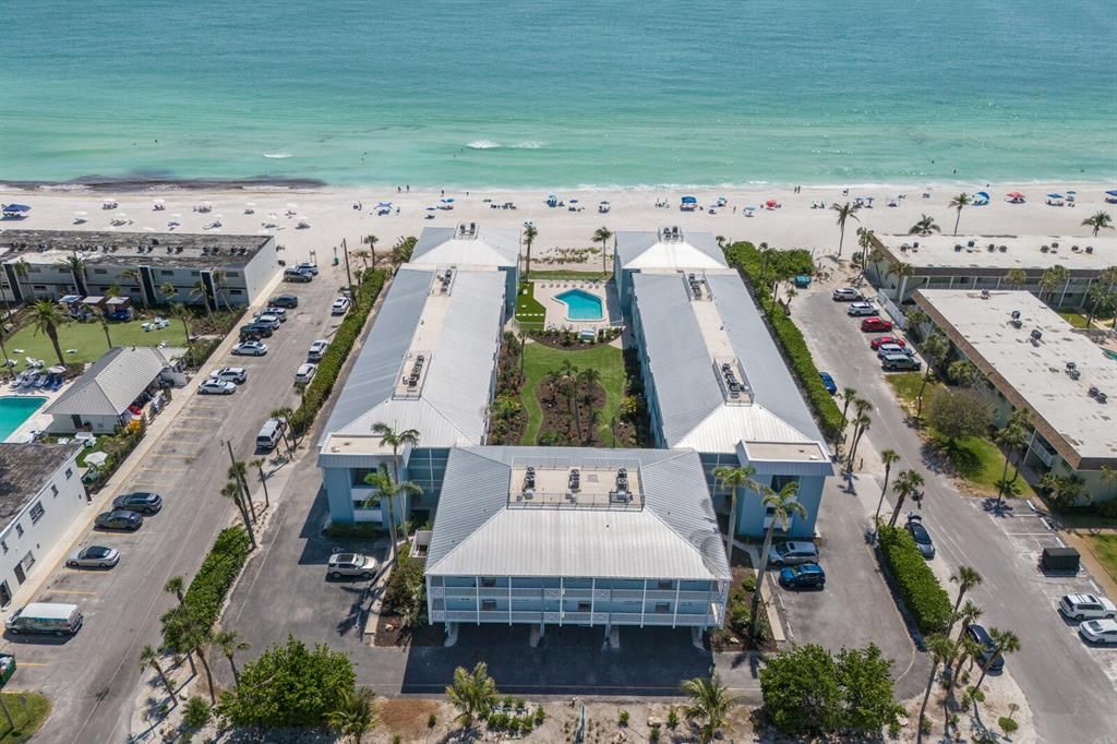 For Sale: $1,249,900 (2 beds, 2 baths, 1259 Square Feet)