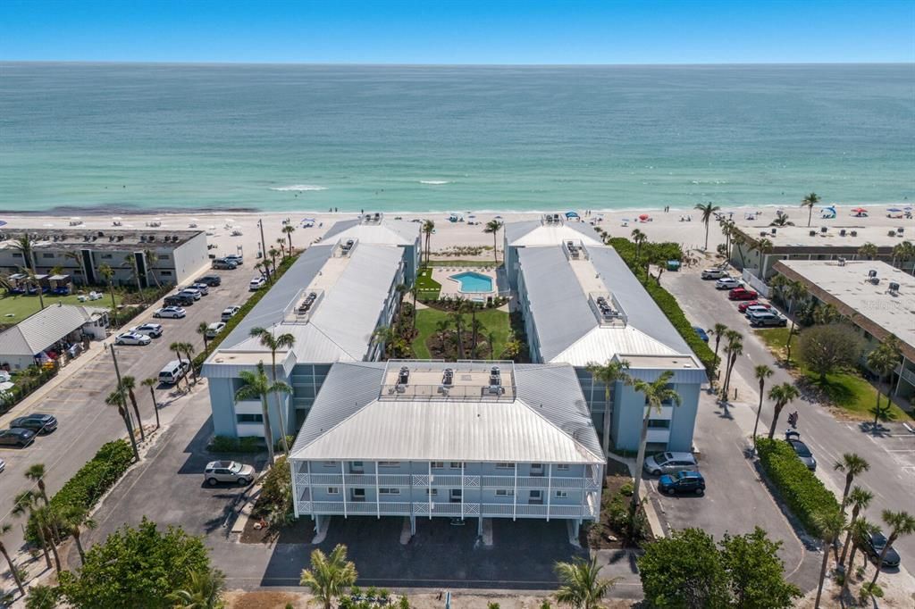 For Sale: $1,249,900 (2 beds, 2 baths, 1259 Square Feet)