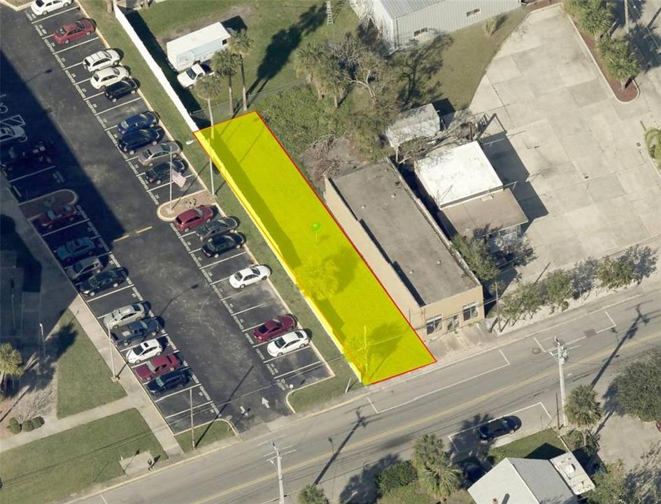 На продажу: $99,000 (0.09 acres)