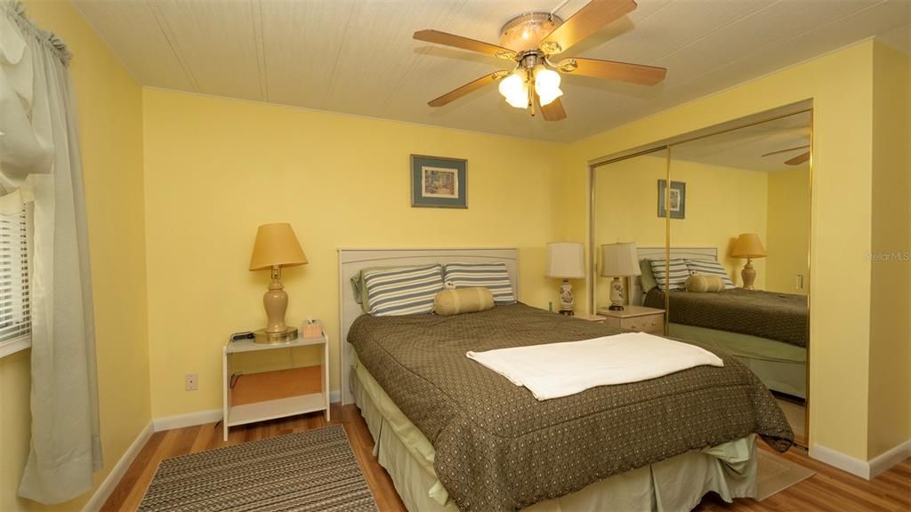 Active With Contract: $140,000 (2 beds, 2 baths, 1120 Square Feet)