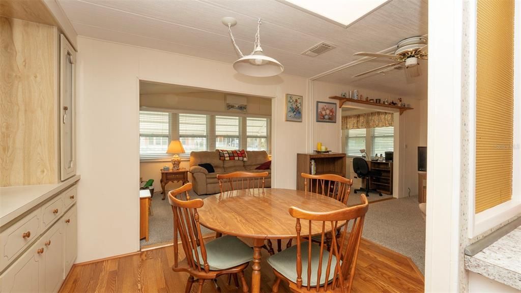 Active With Contract: $140,000 (2 beds, 2 baths, 1120 Square Feet)