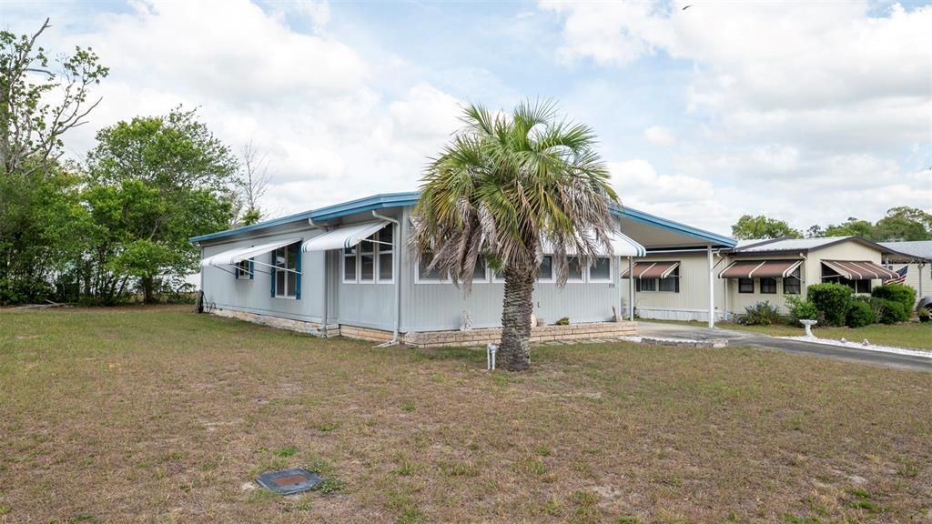 Active With Contract: $140,000 (2 beds, 2 baths, 1120 Square Feet)