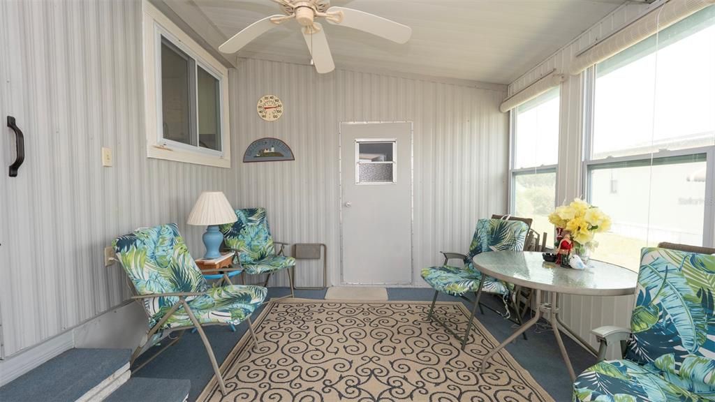 Active With Contract: $140,000 (2 beds, 2 baths, 1120 Square Feet)