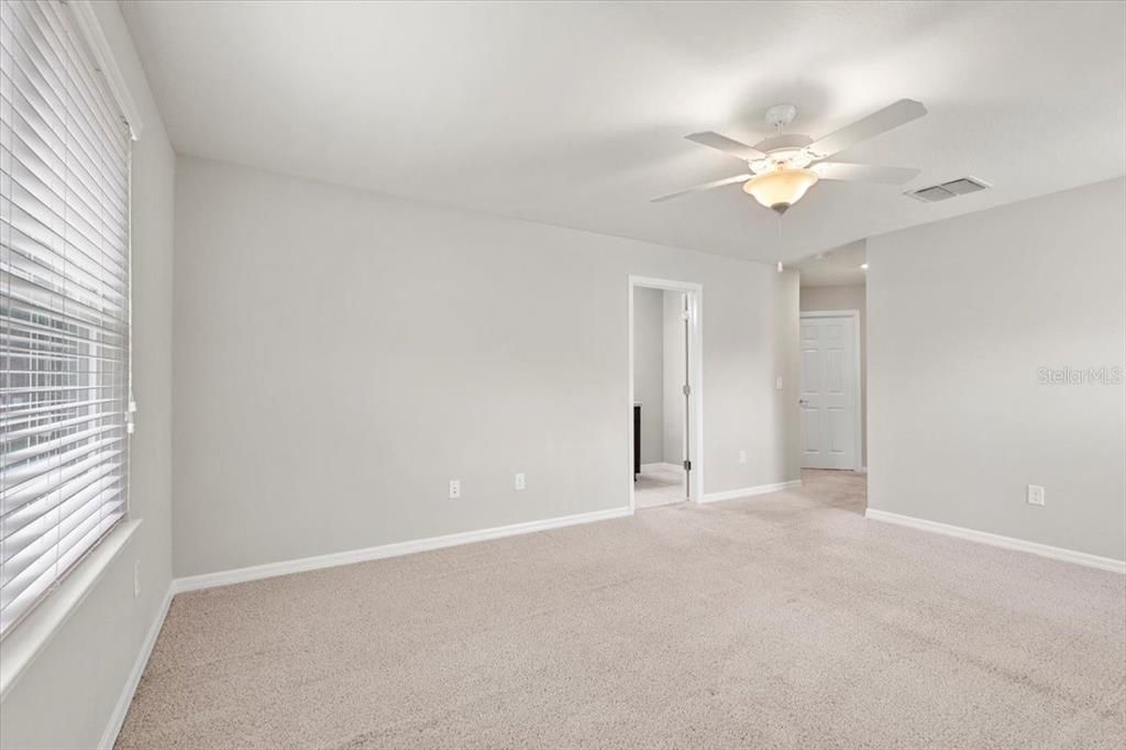 For Sale: $315,000 (3 beds, 2 baths, 1880 Square Feet)