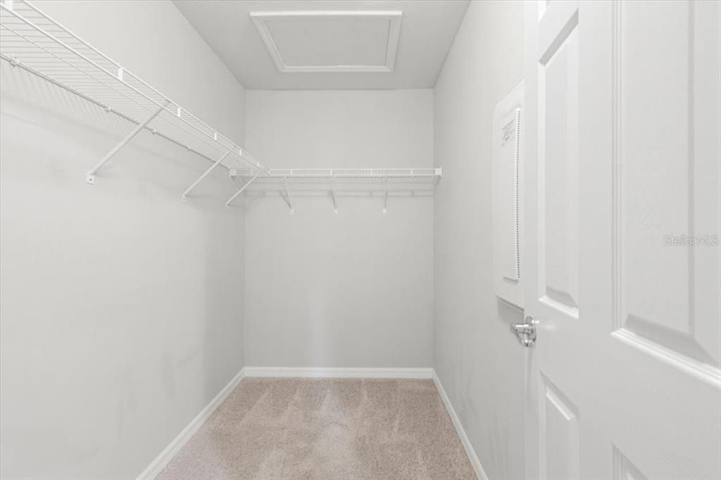 For Sale: $315,000 (3 beds, 2 baths, 1880 Square Feet)
