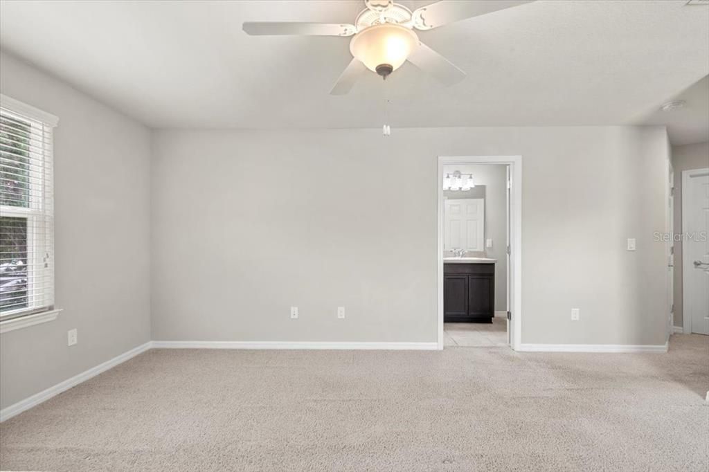 For Sale: $315,000 (3 beds, 2 baths, 1880 Square Feet)