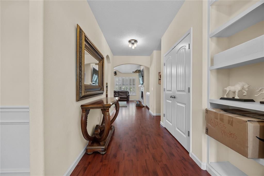 En Venta: $599,000 (3 camas, 2 baños, 1918 Pies cuadrados)