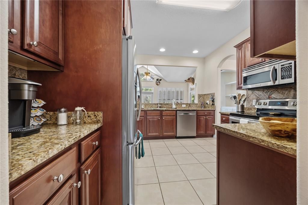 En Venta: $599,000 (3 camas, 2 baños, 1918 Pies cuadrados)