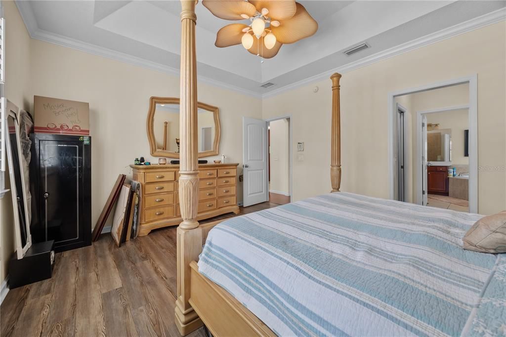 En Venta: $599,000 (3 camas, 2 baños, 1918 Pies cuadrados)