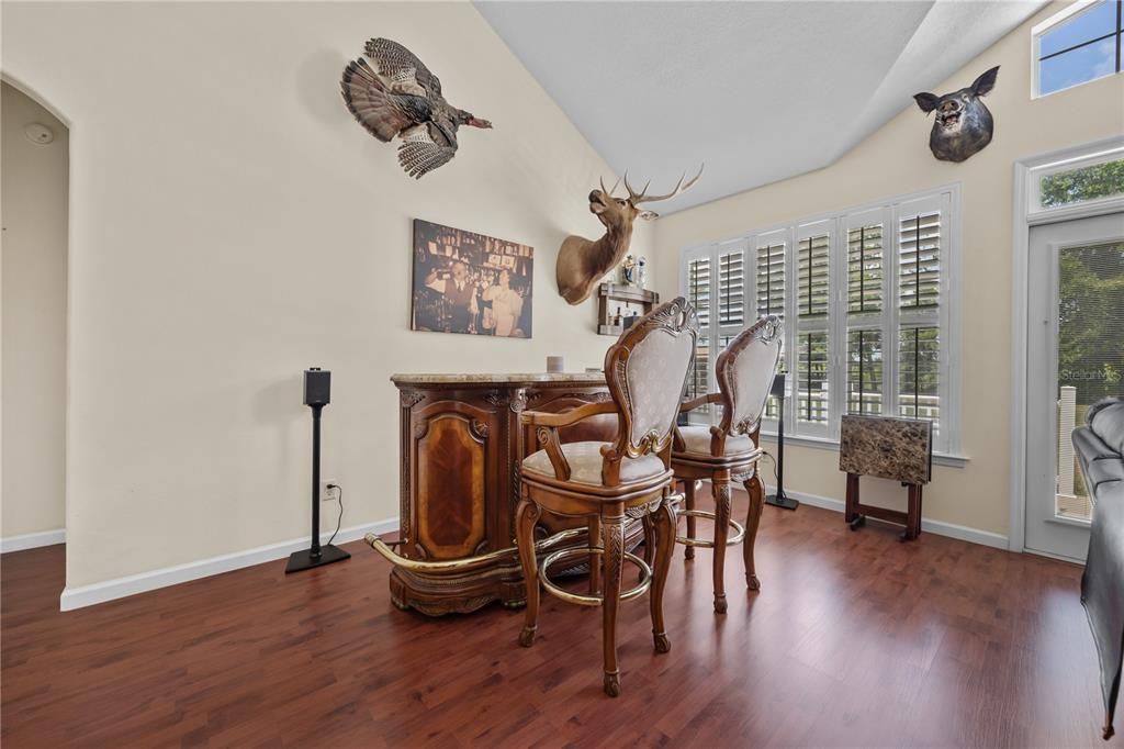 En Venta: $599,000 (3 camas, 2 baños, 1918 Pies cuadrados)