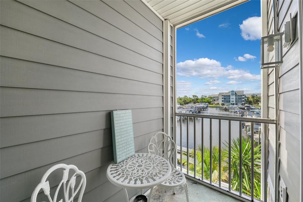 待售: $205,000 (1 贝兹, 1 浴室, 693 平方英尺)