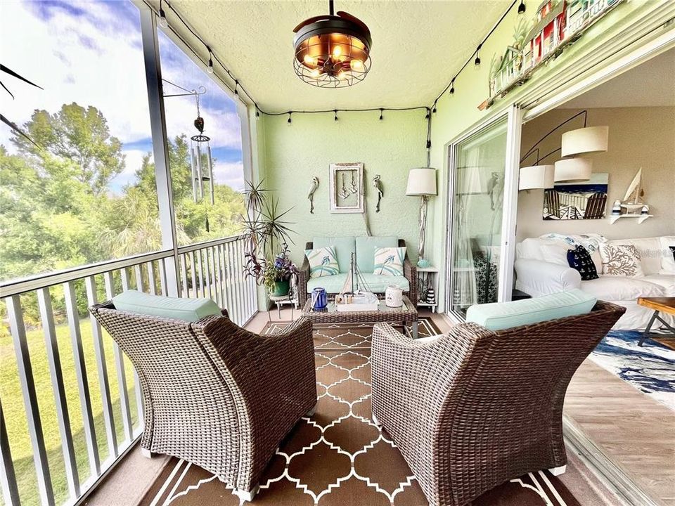 Под контрактом: $3,000 (2 спален, 2 ванн, 996 Квадратных фут)