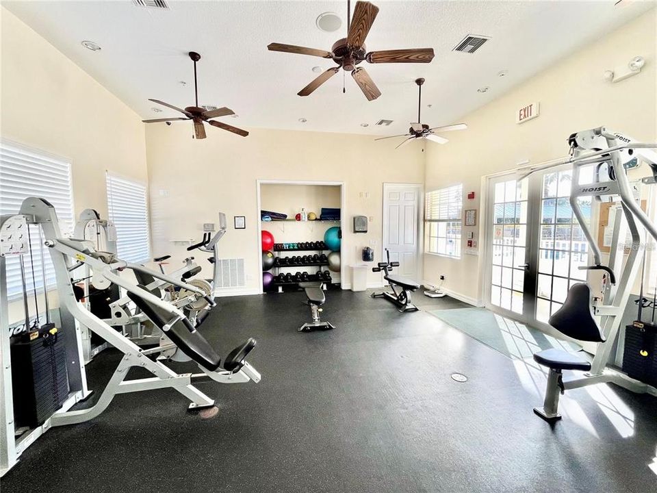 Под контрактом: $3,000 (2 спален, 2 ванн, 996 Квадратных фут)