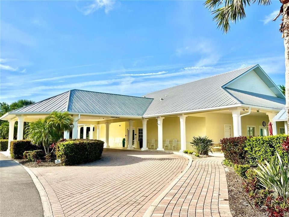 Под контрактом: $3,000 (2 спален, 2 ванн, 996 Квадратных фут)