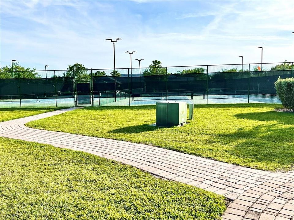 Под контрактом: $3,000 (2 спален, 2 ванн, 996 Квадратных фут)