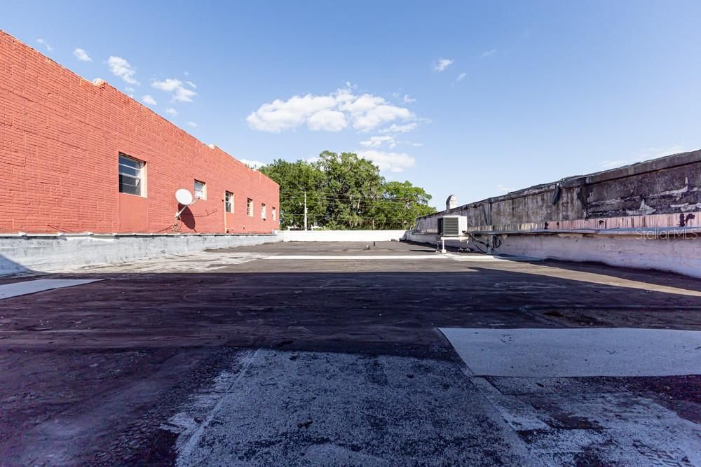 En Venta: $600,000 (0 camas, 0 baños, 4211 Pies cuadrados)