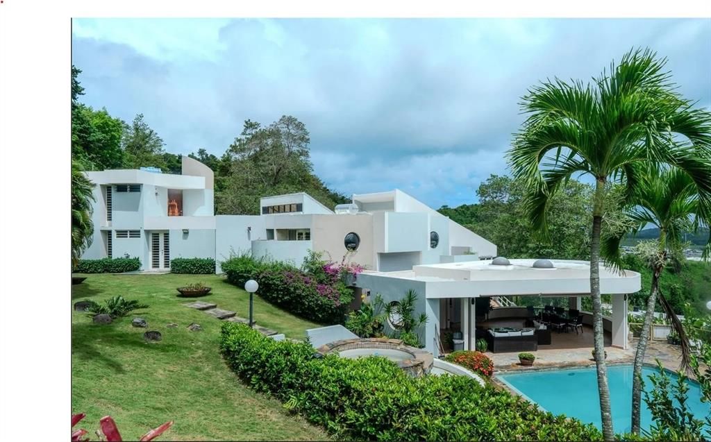 Recently Sold: $1,050,000 (6 beds, 5 baths, 5800 Square Feet)