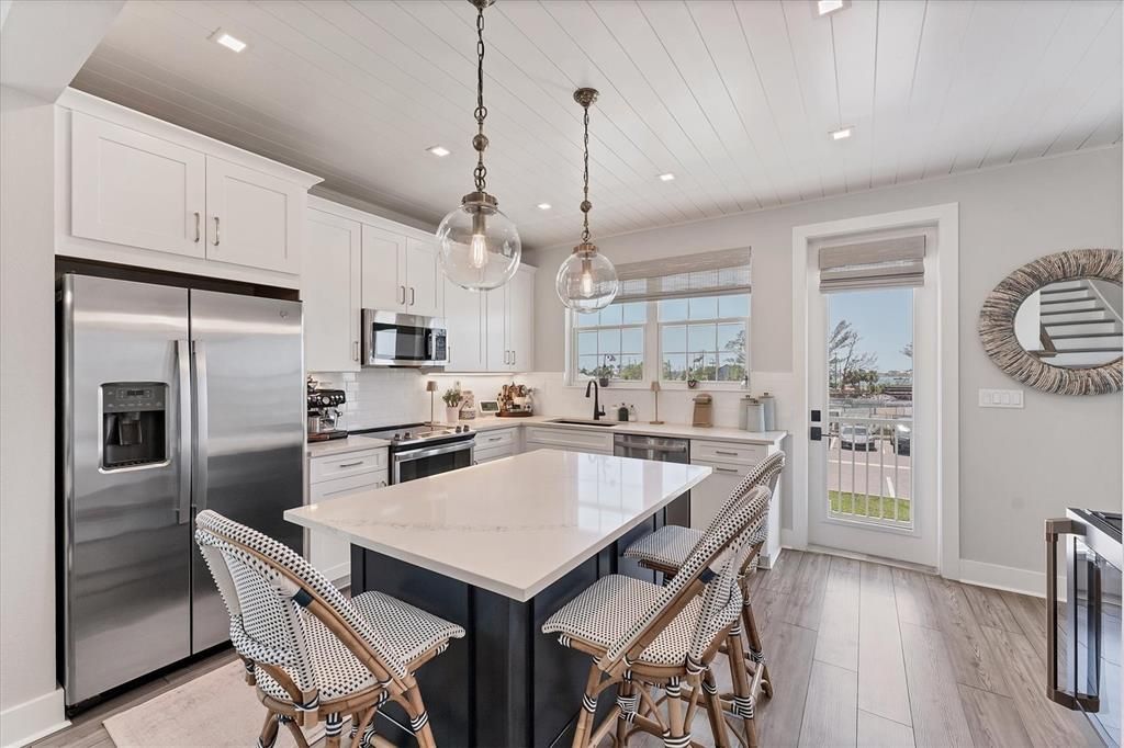 For Sale: $1,550,000 (3 beds, 2 baths, 1678 Square Feet)