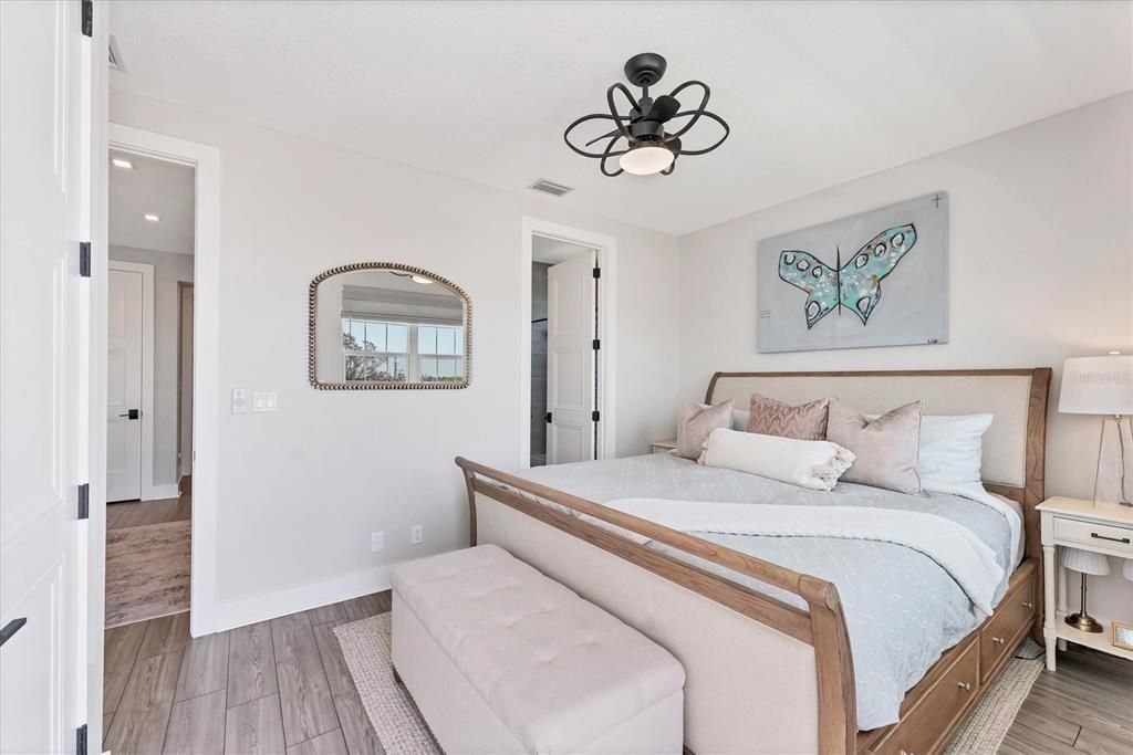 For Sale: $1,550,000 (3 beds, 2 baths, 1678 Square Feet)