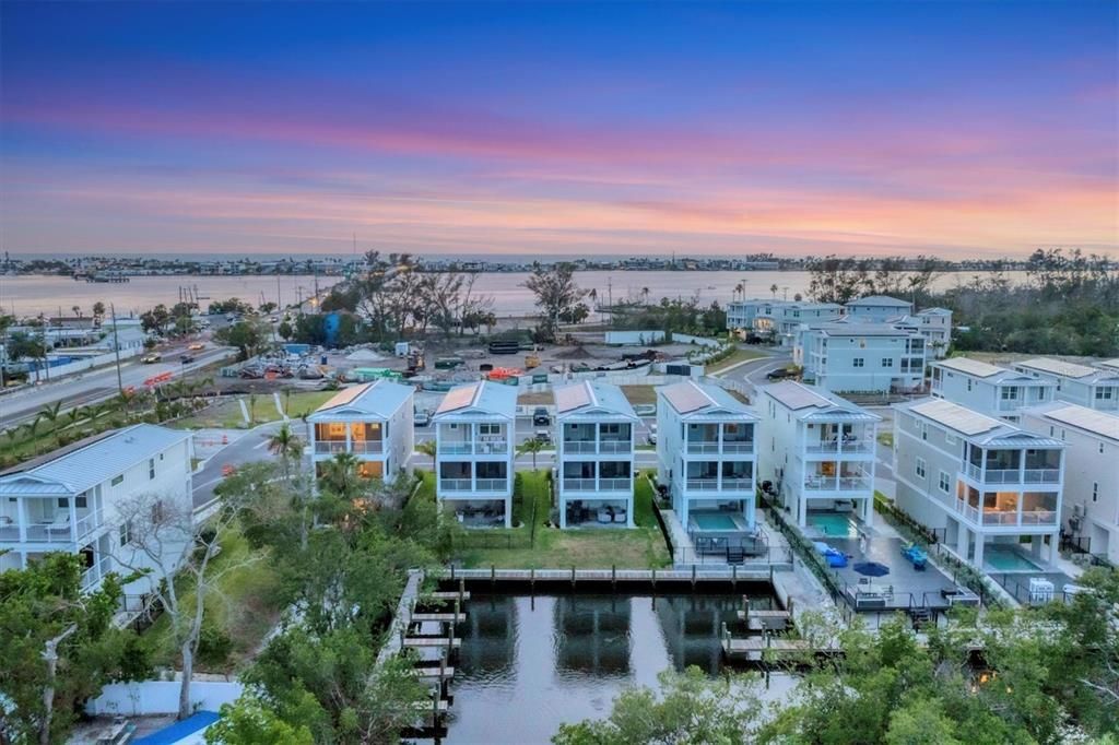 For Sale: $1,550,000 (3 beds, 2 baths, 1678 Square Feet)