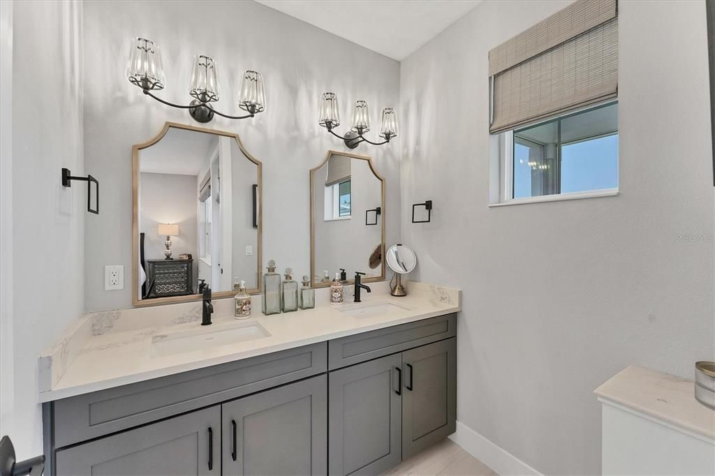 For Sale: $1,550,000 (3 beds, 2 baths, 1678 Square Feet)