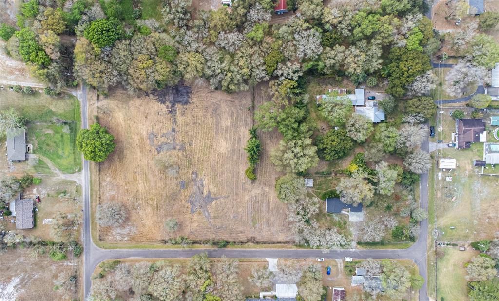 На продажу: $550,000 (3.00 acres)