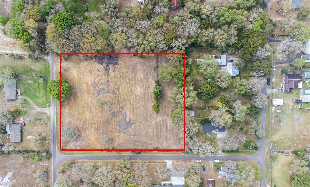 На продажу: $550,000 (3.00 acres)