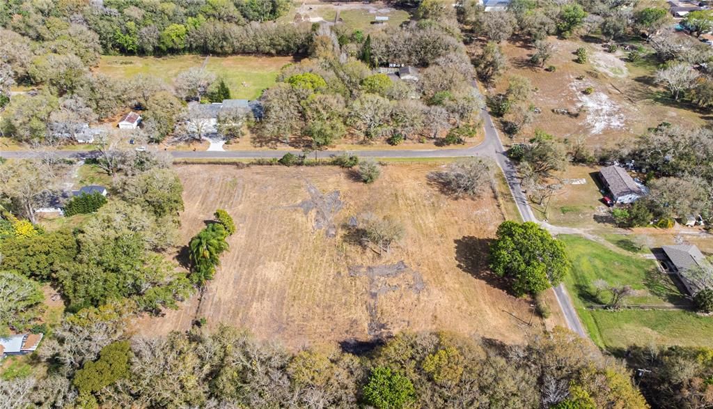 На продажу: $550,000 (3.00 acres)