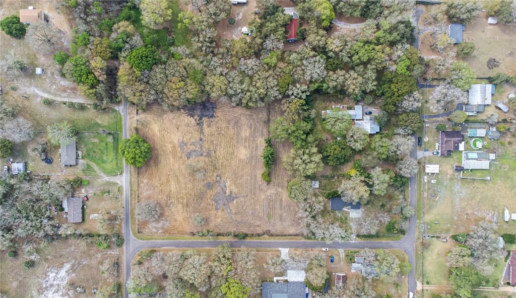 На продажу: $550,000 (3.00 acres)